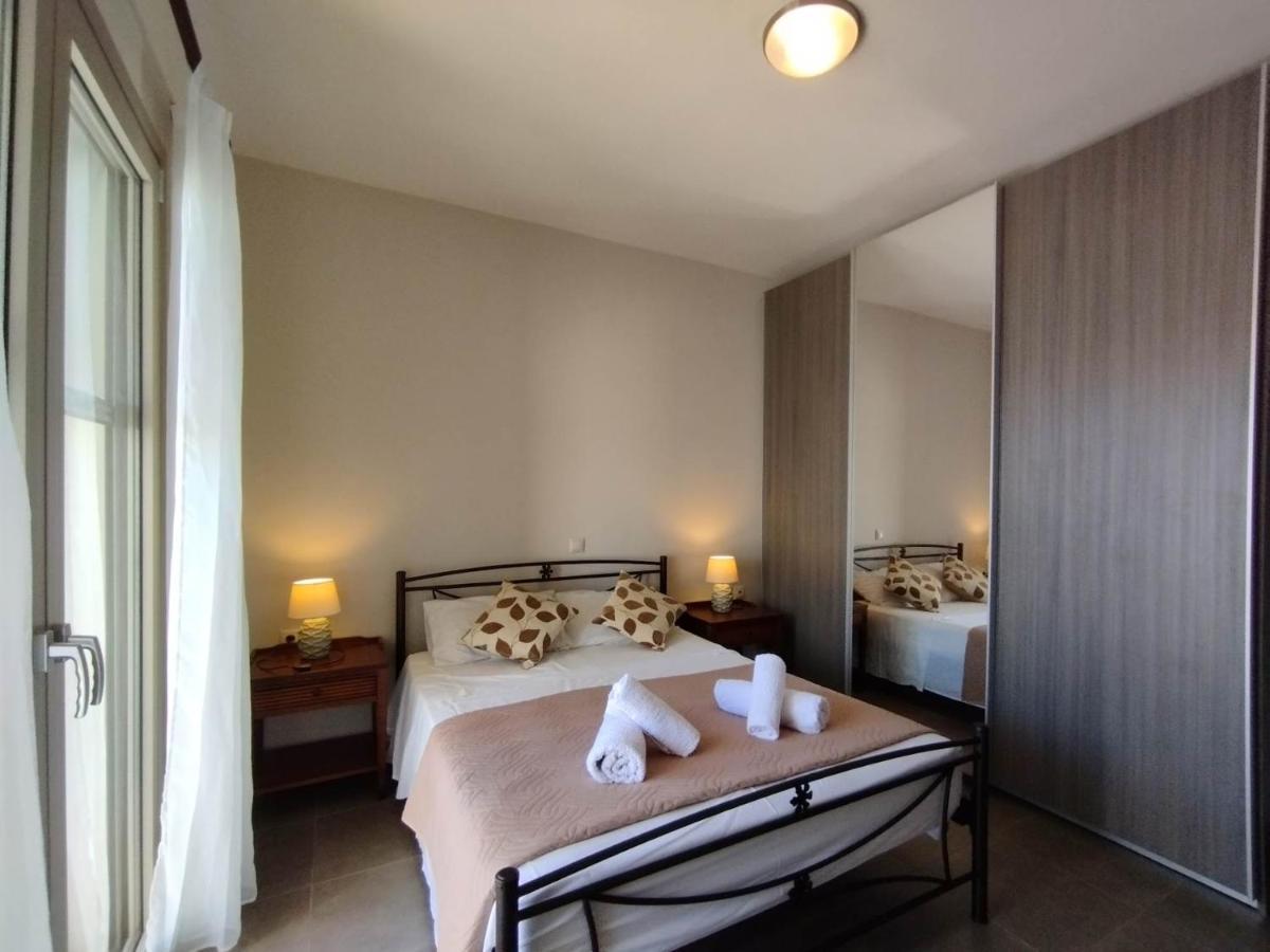 Angelos Apartments Karavomylos Esterno foto