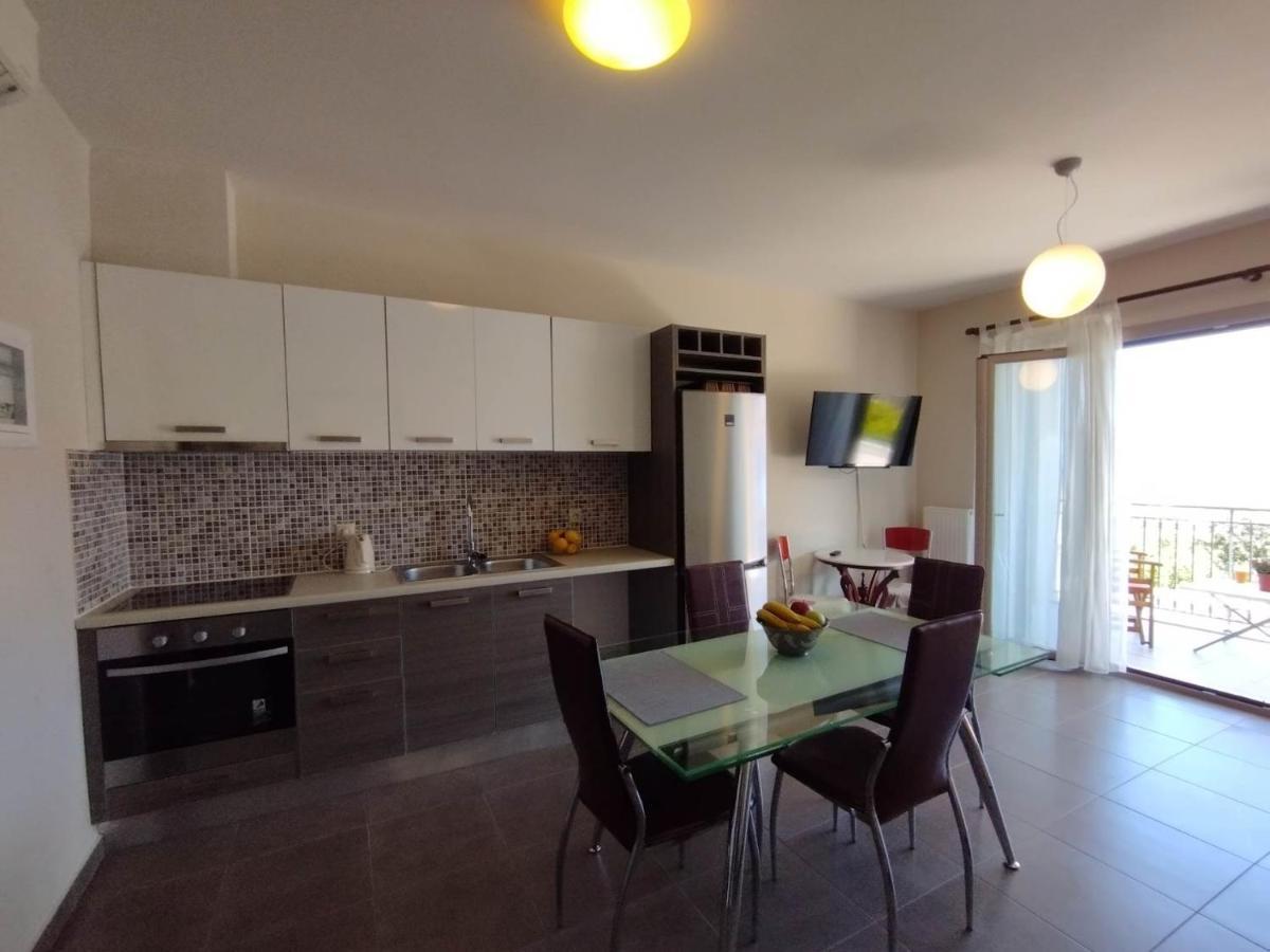 Angelos Apartments Karavomylos Esterno foto